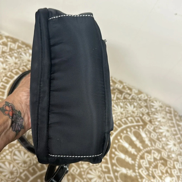 Nylon-Leather Crossbody Bag Unisex Great for Travel - Picture 4 of 11